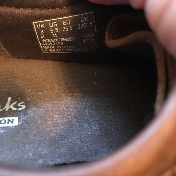 Clark’s Wallaby shoes - Picture 4 of 4